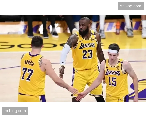 湖人连胜期间判罚受益统计 争议判罚集中度引发讨论